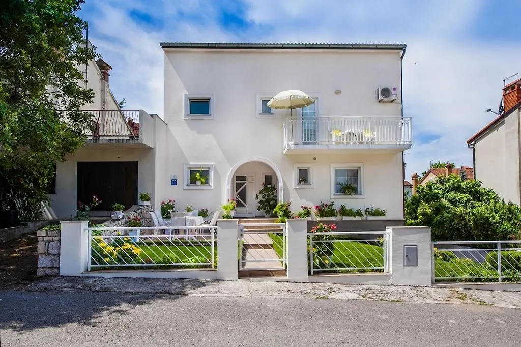 Room In Rovinj With Air Conditioning, Wi-Fi 0*,