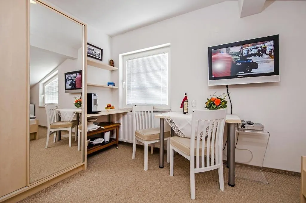 Room In Rovinj With Air Conditioning, Wi-Fi 0*,  Croácia